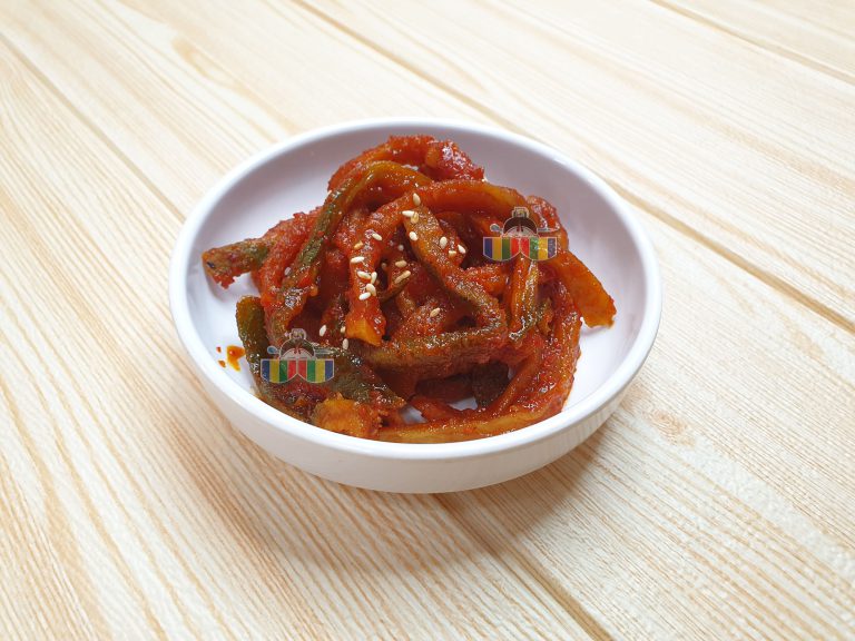 Seasoned Dried Radish Side Dish 무말랭이무침 (Muslim friedly)